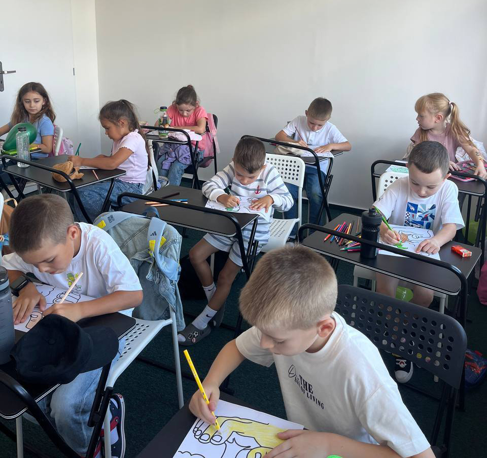 Cambridge Primary в Green Apple